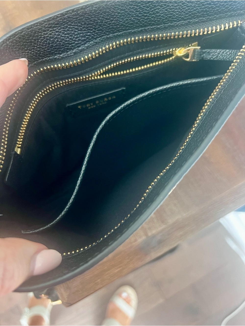 Tory Burch Black Pebbled Leather Crossbody with Gold Hardware and Wide Strap - Picture 4 of 4